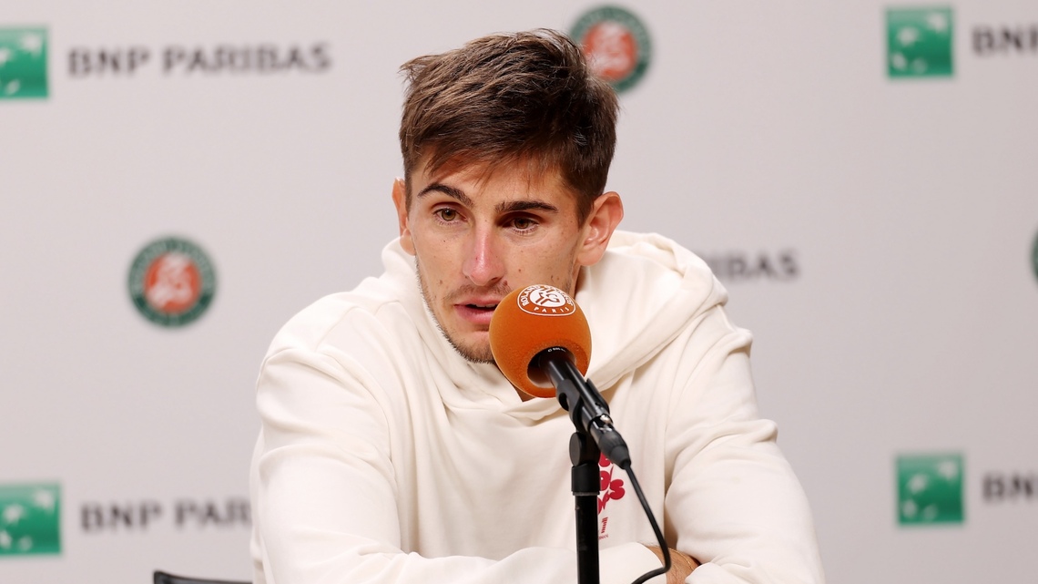 Matteo Arnaldi Shockingly Withdraws From French Open Semifinal With Illness 