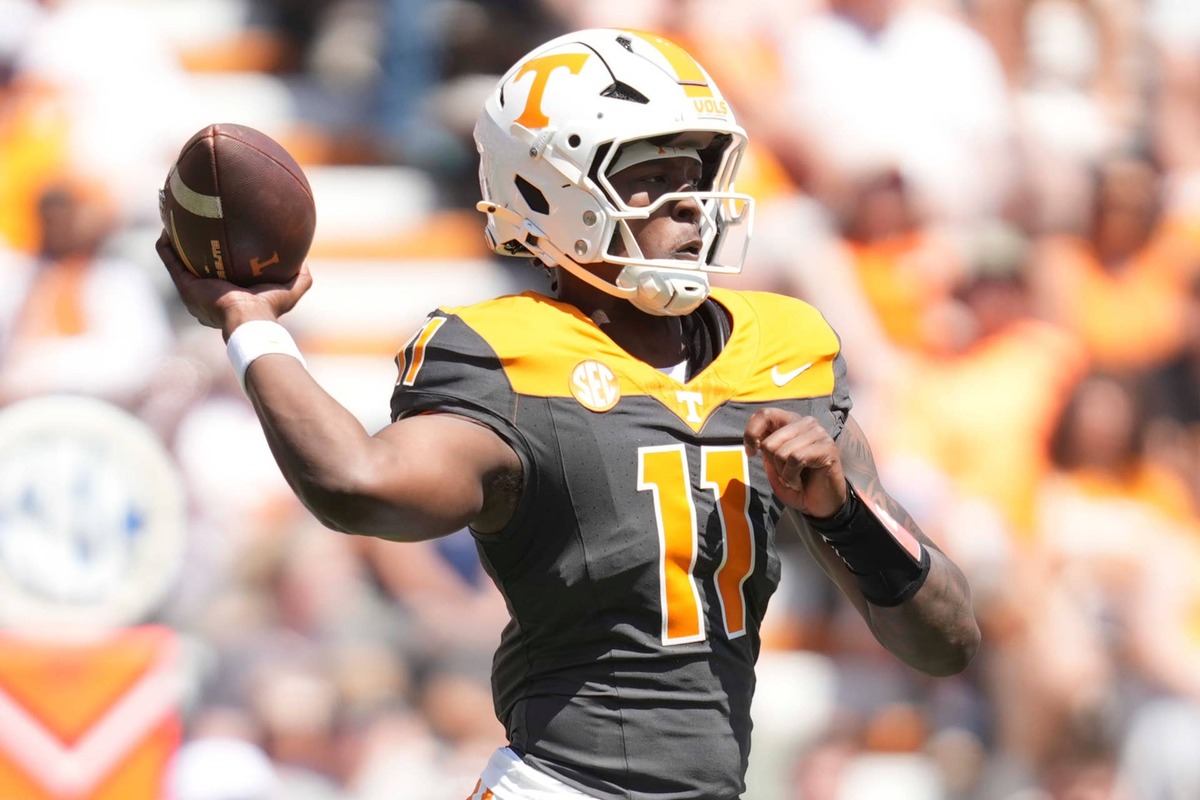  Tennessee Volunteers quarterback Faizon Brandon (11). Caitie McMekin/News Sentinel / USA TODAY NETWORK via Imagn Images