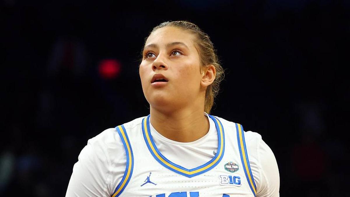  Apr 5, 2026; Phoenix, AZ, USA; UCLA Bruins forward Sienna Betts (16) against the South Carolina Gamecocks during the National Championship game of the women's 2026 NCAA Tournament at Mortgage Matchup Center. Mandatory Credit: Mark J. Rebilas-Imagn Images | Mark J. Rebilas-Imagn Images 