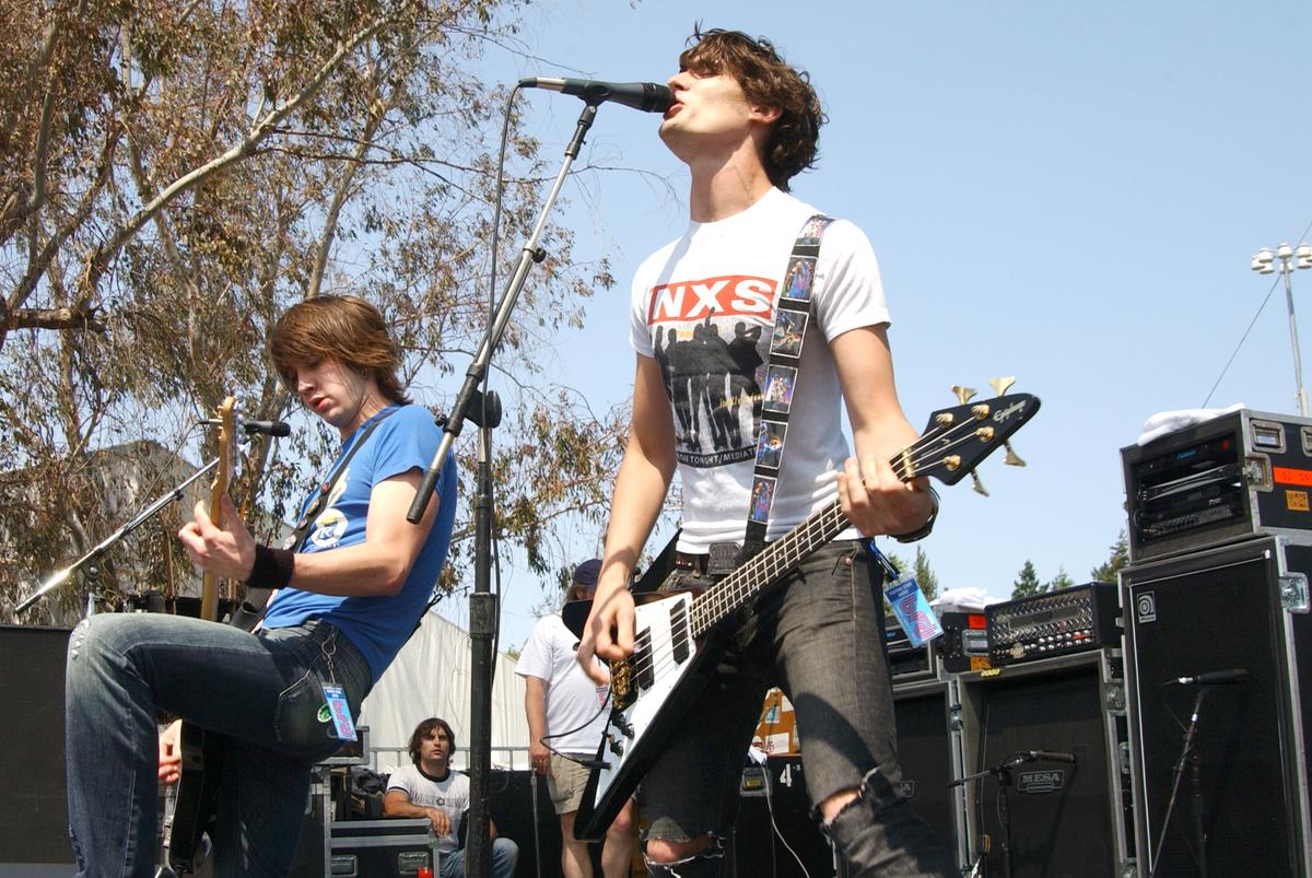 Nick Wheeler (L) and Tyson Ritter (R) of the All-American Rejects performing (2003)Tim Mosenfelder / Contributor