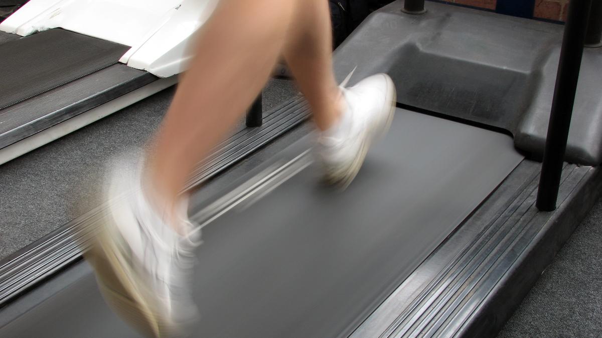 A VO2 max test measures the amount of oxygen you breathe in and use at peak levels of exercise intensity.