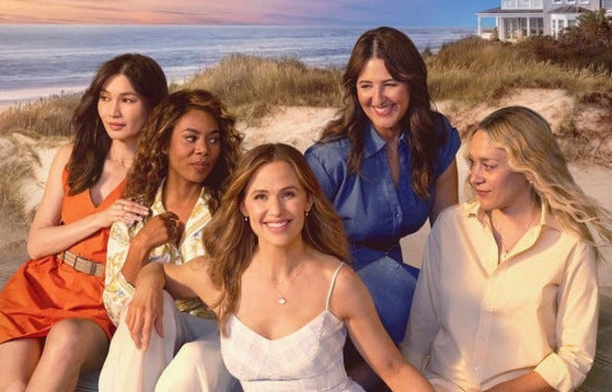 "The Five-Star Weekend" cast features (from left) Gemma Chan, Regina King, Jennifer Garner, D'Arcy Carden and Chloe Sevigny.