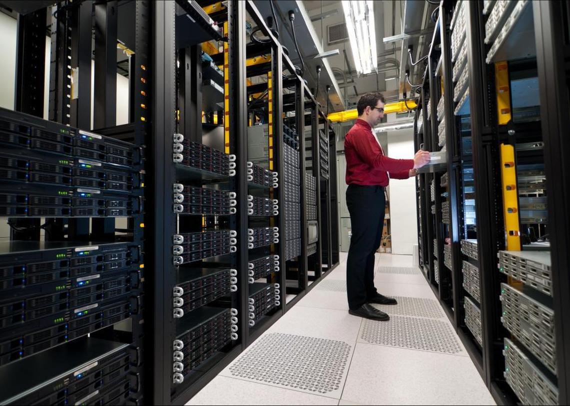  Arjuna Kodisinghe // Shutterstock 