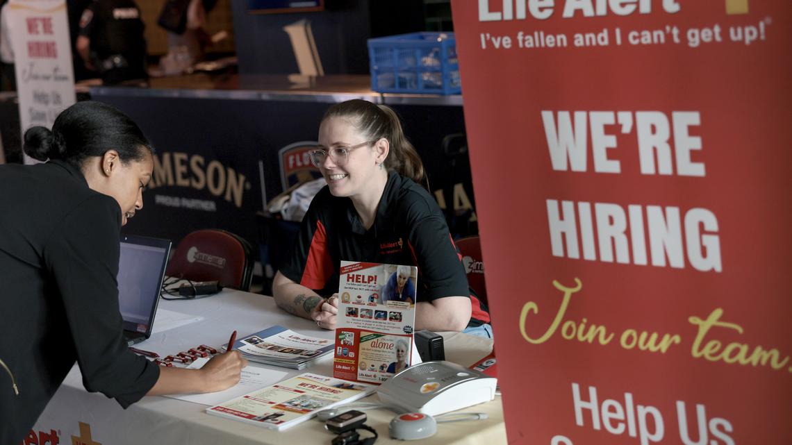 Allison Schrager: In this job market, women have the upper hand 