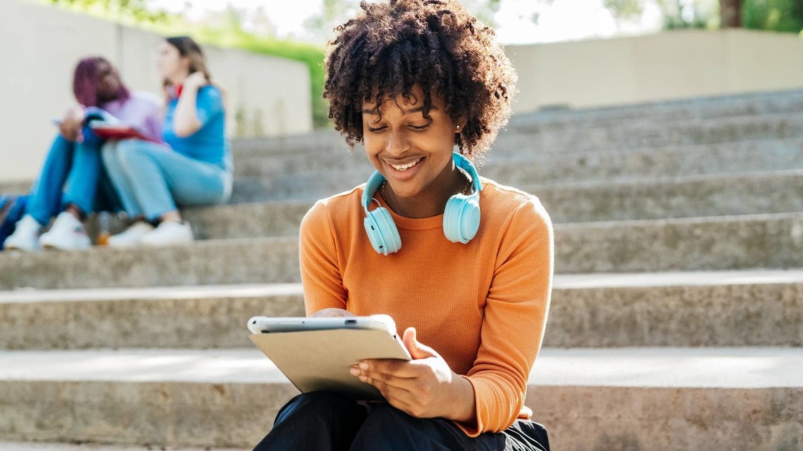 Student loan borrowers face September 30 deadline for claiming 1% autopay discount 