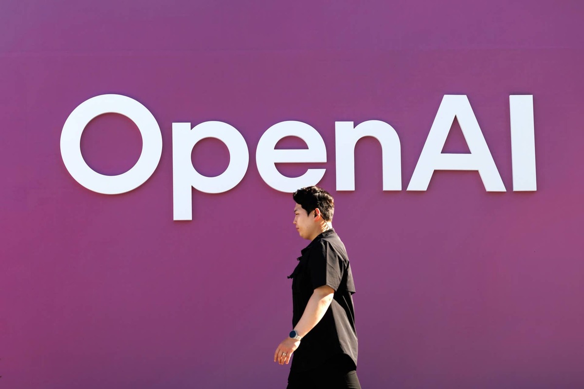  Burry's July 10 post is different because it's attacking the architecture, not the price tag. Cho/Getty Images