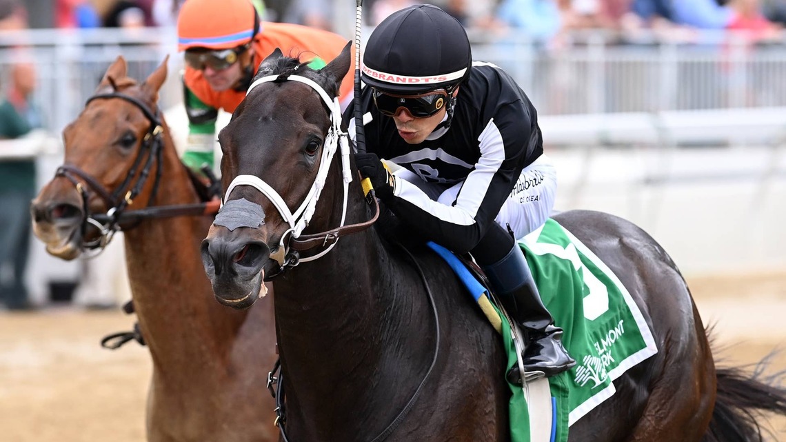 R Disaster Back To Top Form In Gallant Bloom Stakes 
