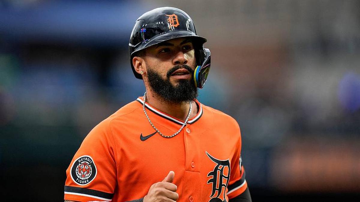  Detroit Tigers second baseman Gleyber Torres (25) runs off the field after out on second base against Texas Rangers during the first inning at Comerica Park | Junfu Han / USA TODAY NETWORK via Imagn Images 