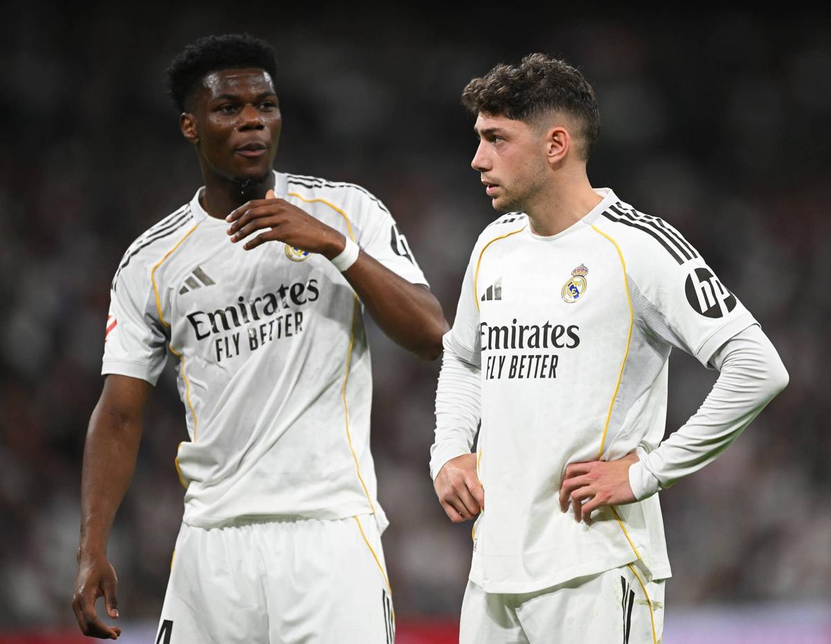  Aurelien Tchouameni and Federico Valverde look on during the LaLiga match between Real Madrid CF and Girona FC. Photo by Denis Doyle/Getty Images