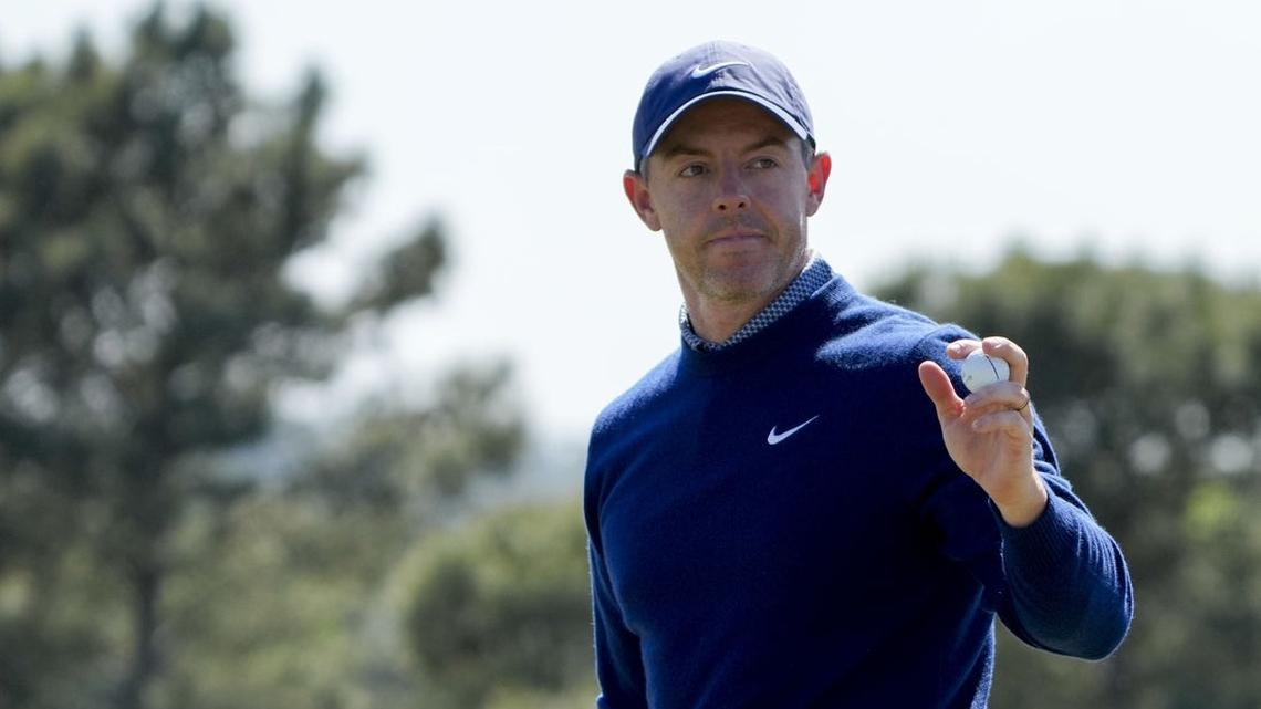 Rory McIlroy tied for lead to begin Masters defense