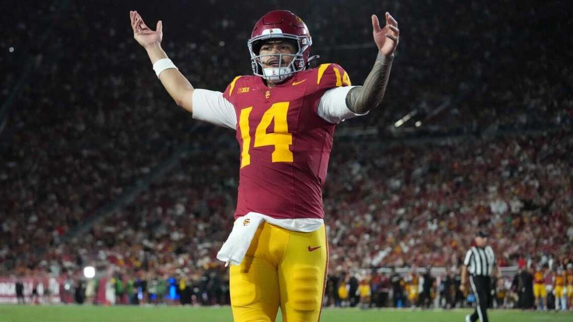 No. 14 USC throttles Fresno State in all facets 