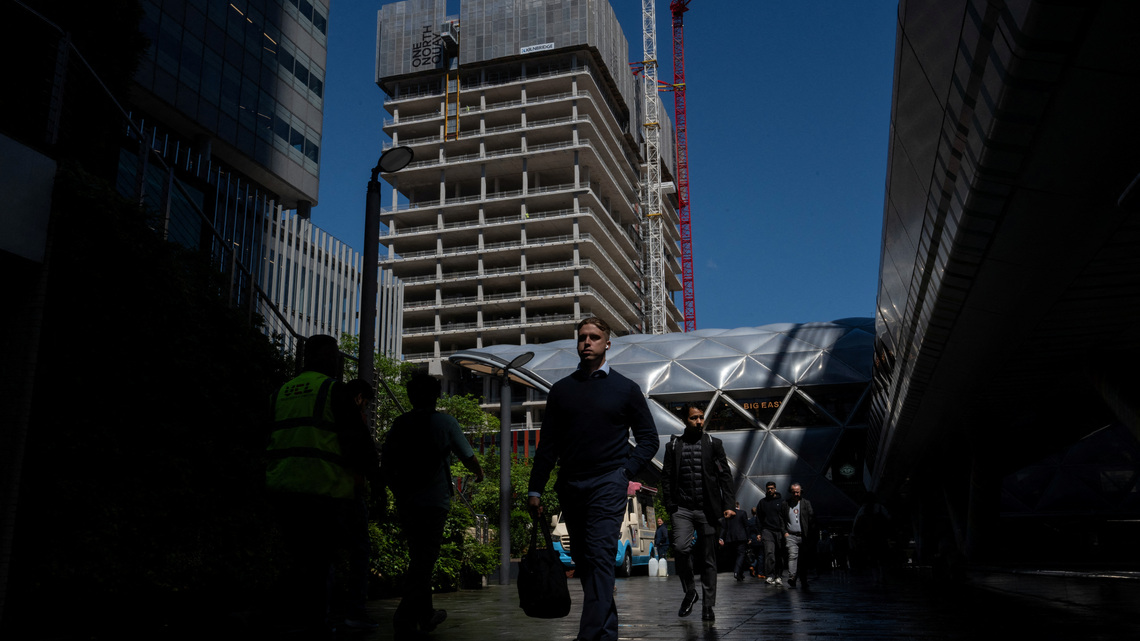 UK employers' pay awards cool to 3%, Brightmine data shows
