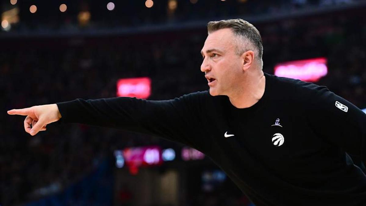  Darko Rajaković's Raptors took a sizable leap forward in 2025–26 after two seasons in which they missed the postseason. | Ken Blaze-Imagn Images 