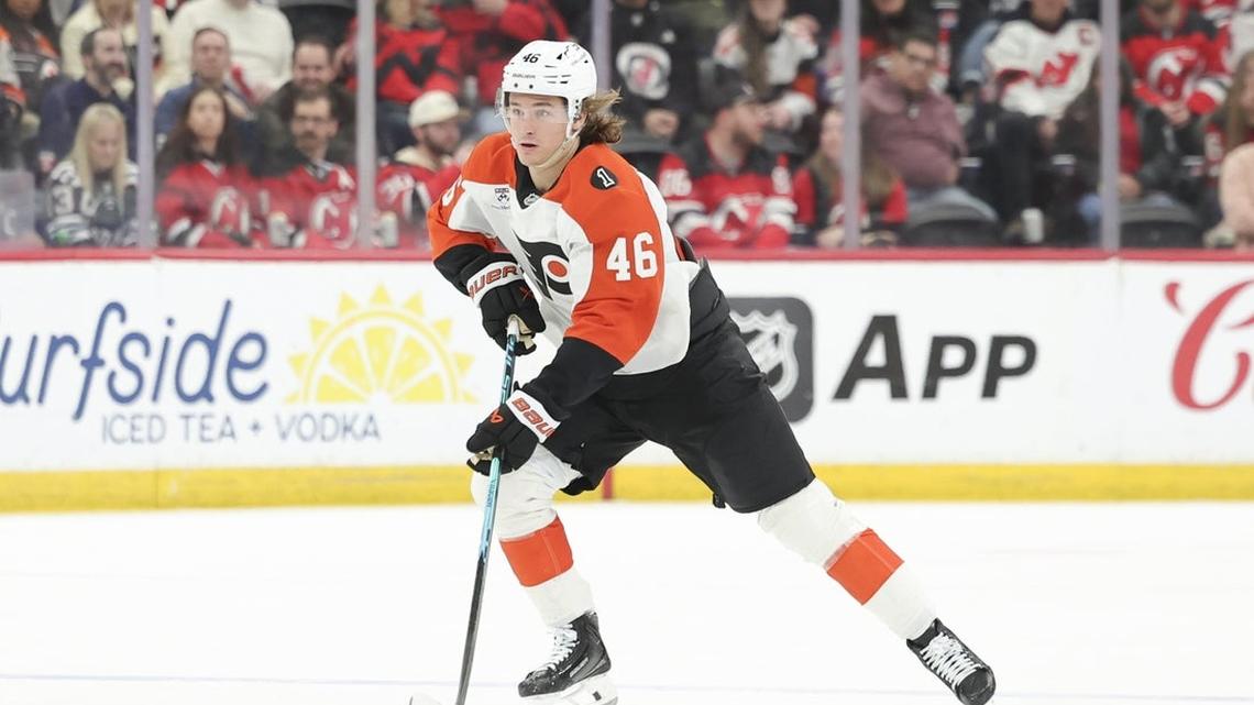 Flyers look to continue hot streak vs. sliding Red Wings 