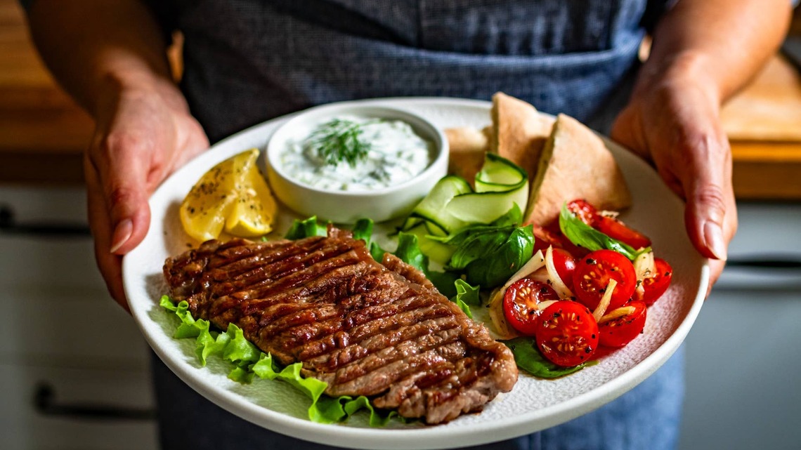 Quaker Steak & Lube closes 24 locations 
