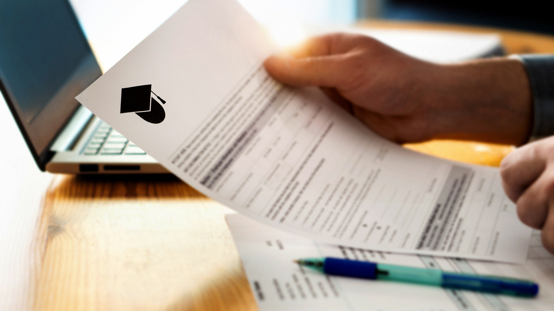 The Right Thing: Applicants deserve to know when AI is making decisions 