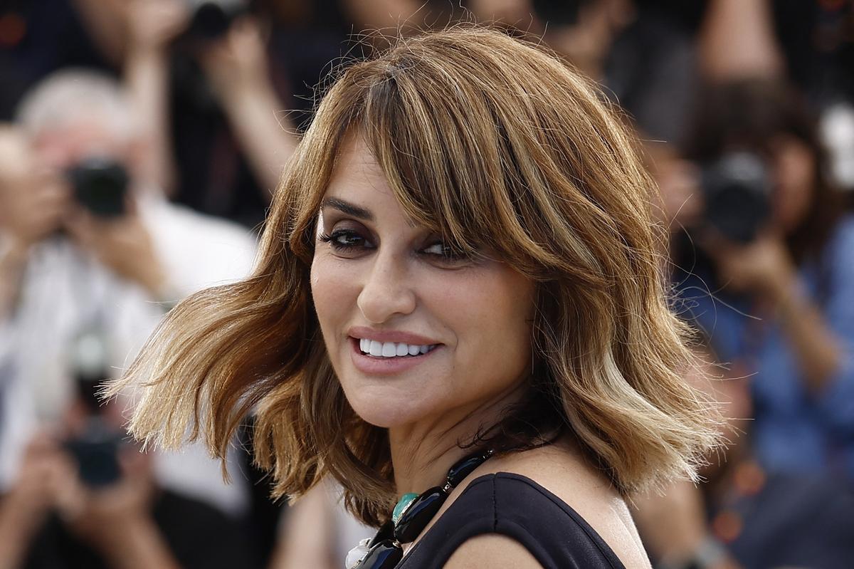 Cast member Penelope Cruz poses during a photocall for the film "La bola negra" (The Black Ball) in competition at the 79th Cannes Film Festival in Cannes, France, May 22, 2026. REUTERS/Sarah Meyssonnier
