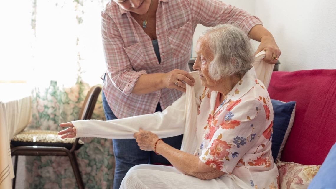 Thinking of Quitting Your Job to Care for Mom or Dad? Read This First 