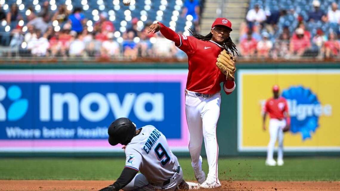 Marlins score 6 times on 2 hits in ninth, rally past Nationals