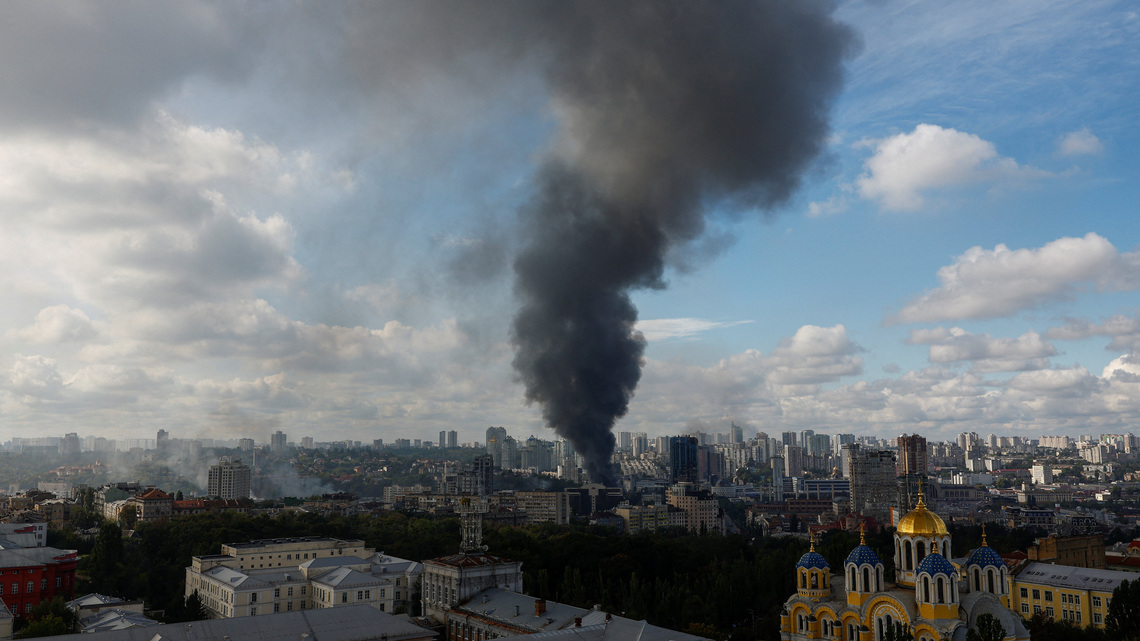 Russian strikes kill eight in Ukraine, damage maternity clinic