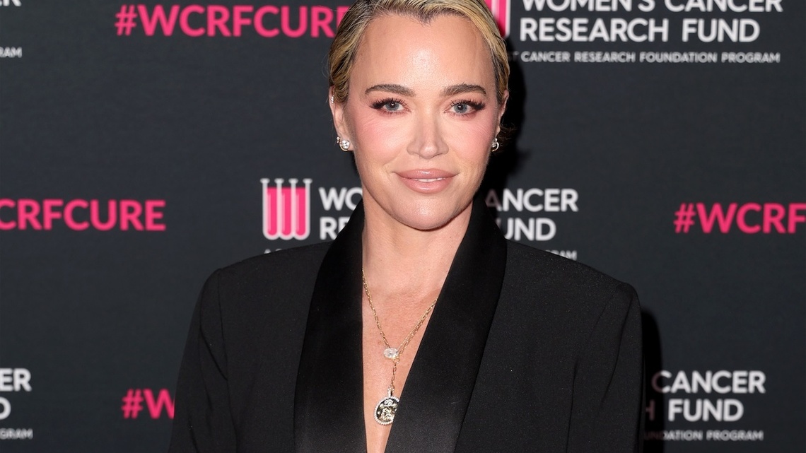 Teddi Mellencamp Tears Up While Trying on New Wig Amid Cancer Battle 