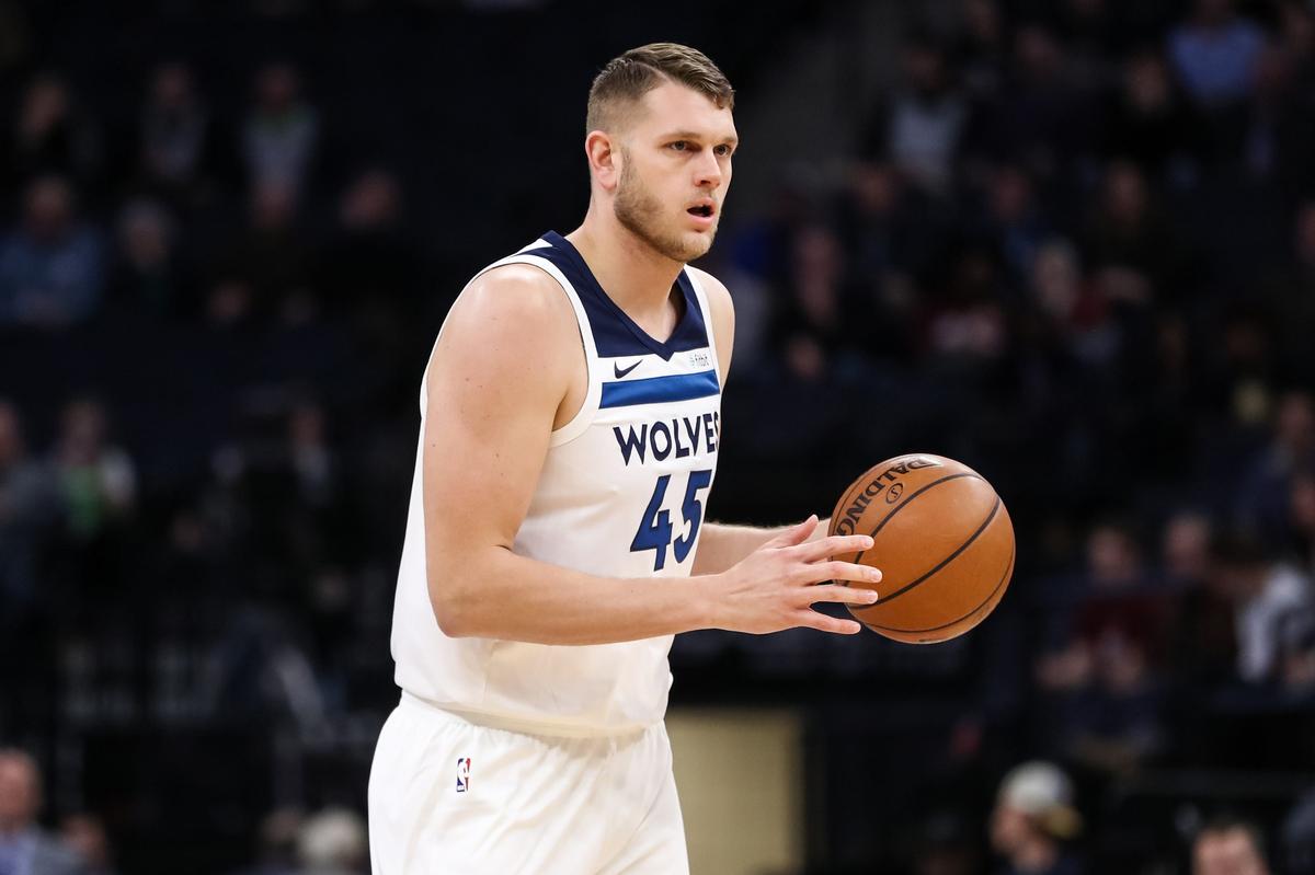 Mar 20, 2018; Minneapolis, MN, USA; Minnesota Timberwolves center Cole Aldrich (45) dribbles during the fourth quarter against the Los Angeles Clippers at Target Center. Mandatory Credit: Brace Hemmelgarn-USA TODAY Sports