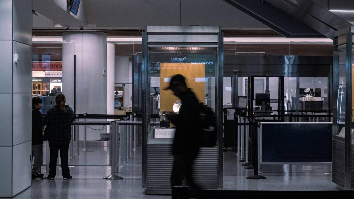 Tyler Perry Gifts Atlanta TSA $1,000 Gift Cards but Workers Were Reportedly Told to Return Them 