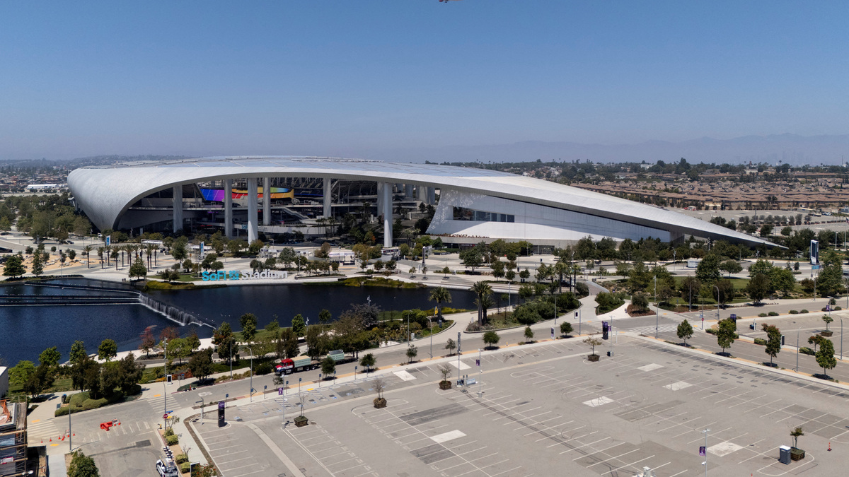 FILE PHOTO: A drone view shows SoFi Stadium as Los Angeles prepares for the 2026 FIFA World Cup co-hosted by the United States, Canada and Mexico, in Inglewood, California, U.S., May 11, 2026. REUTERS/Daniel Cole/File Photo