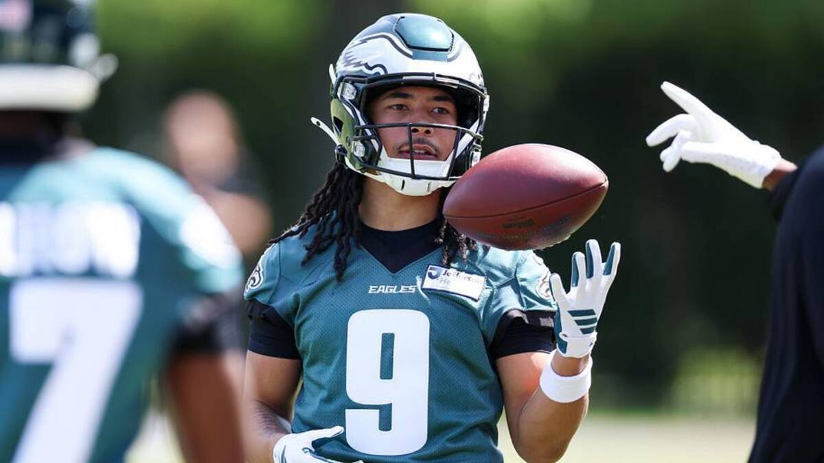  Philadelphia Eagles wide receiver Makai Lemon (9) during rookie minicamp at NovaCare Complex. | Bill Streicher-Imagn Images 