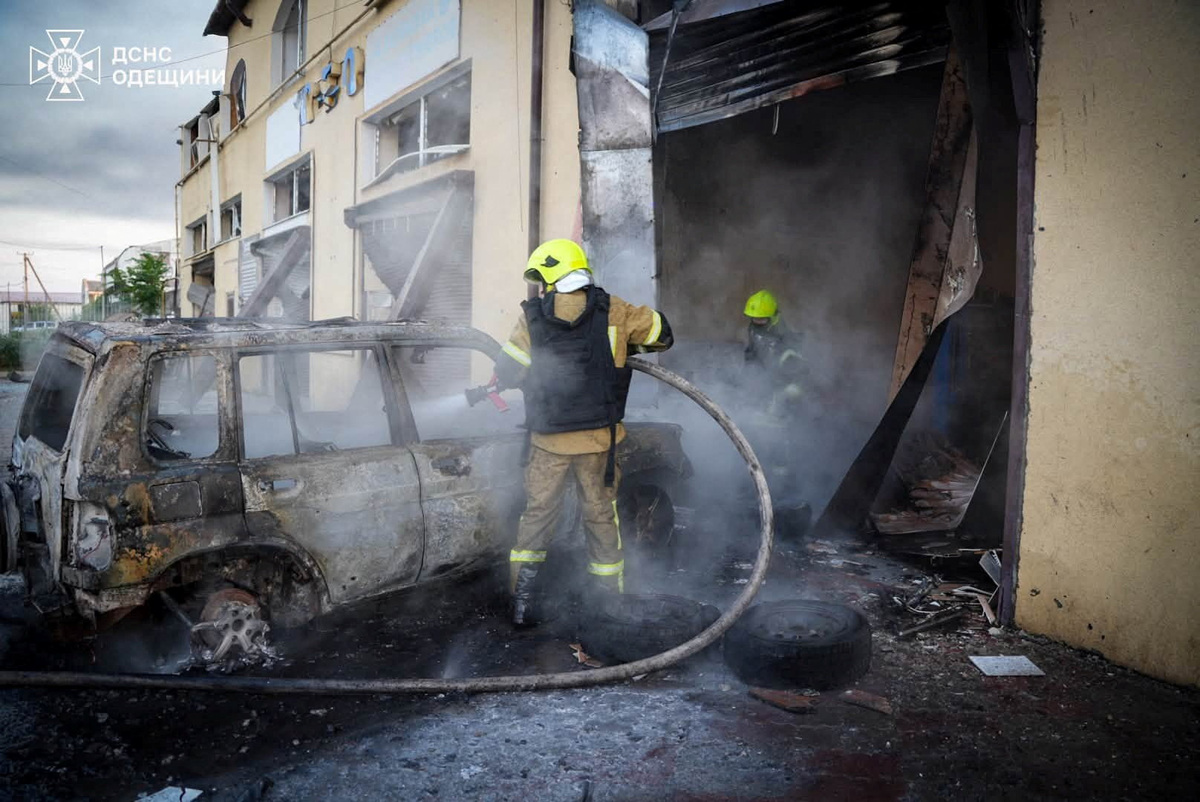 Firefighters work at the site of a car repair garage which was hit by a morning Russian missile strike, amid Russia's attack on Ukraine, in Odesa, Ukraine July 17, 2026. Press service of the State Emergency Service of Ukraine in Odesa region/Handout via REUTERS