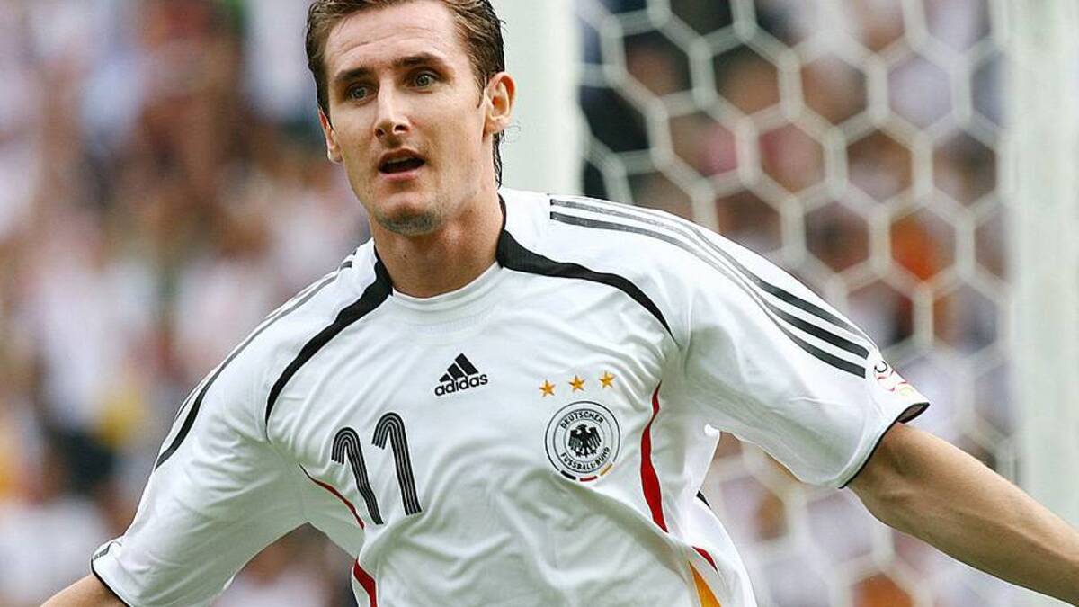  Klose broke the record in 2014. | VINCENZO PINTO/AFP/Getty Images 