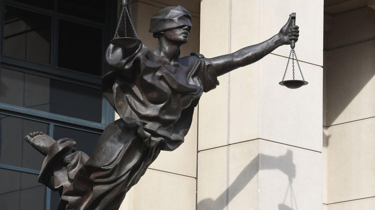 The Justice Department announced Wednesday that it indicted 10 current and former Mexican officials, including Rubén Rocha Moya, the governor of Sinaloa state, on drug-trafficking charges.