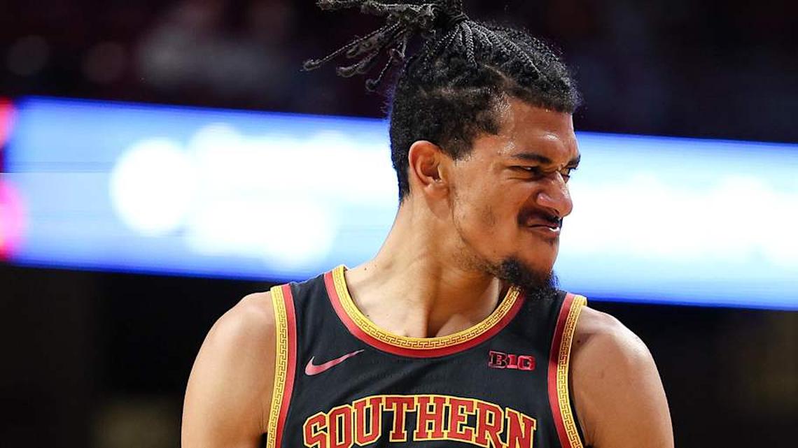  Jan 9, 2026; Minneapolis, Minnesota, USA; Southern California Trojans forward Chad Baker-Mazara (4) celebrates against the Minnesota Golden Gophers aduring the first half at Williams Arena. Mandatory Credit: Matt Krohn-Imagn Images | Matt Krohn-Imagn Images 