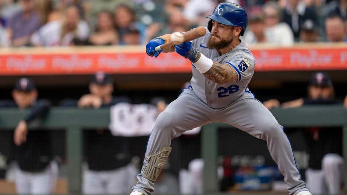 Royals CF Kyle Isbel expected to miss significant time with plantar fascia tear 
