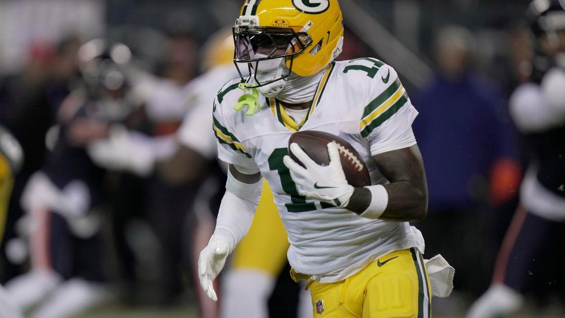 Syndication: Journal Sentinel. Green Bay Packers wide receiver Jayden Reed (11) runs the ball during the first quarter of their wild card playoff game against the Chicago Bears Saturday, January 10, 2026 at Soldier Field in Chicago, Illinois.