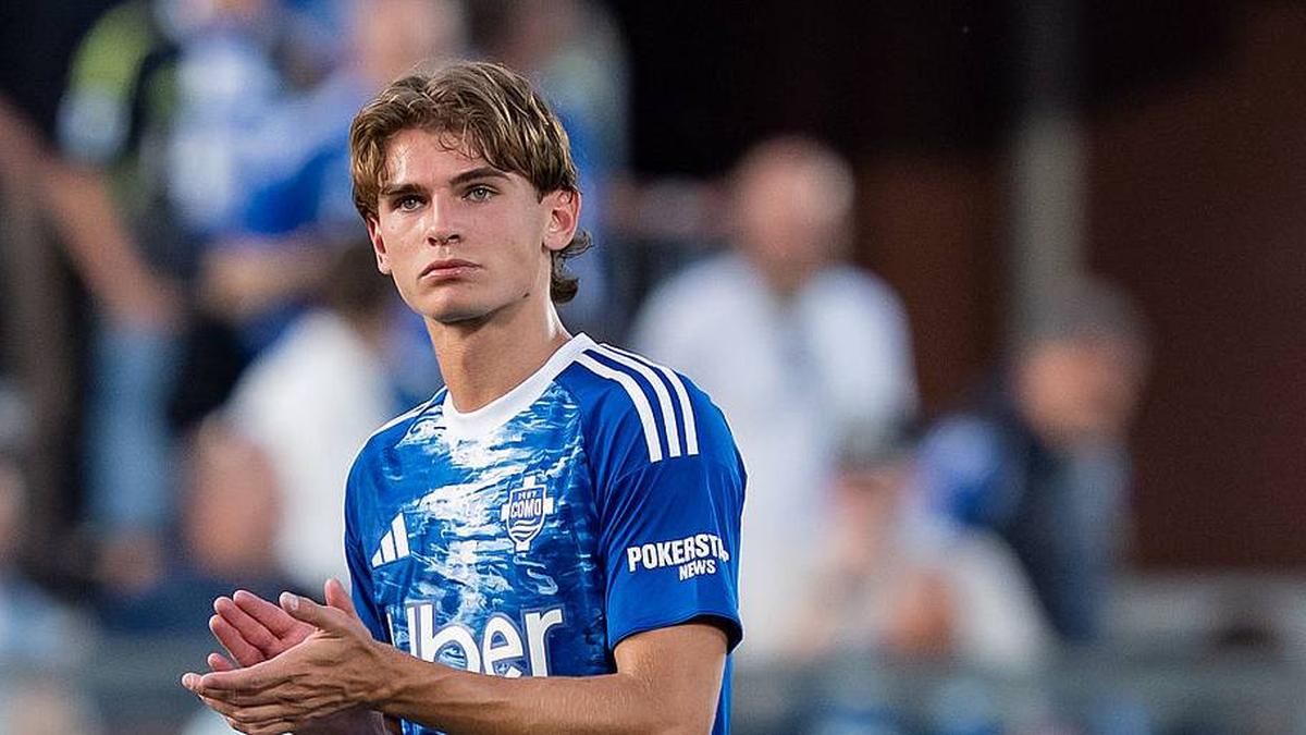  Nico Paz could be the key to elevating Real Madrid's midfield. | Giuseppe Maffia/NurPhoto/Getty Images 