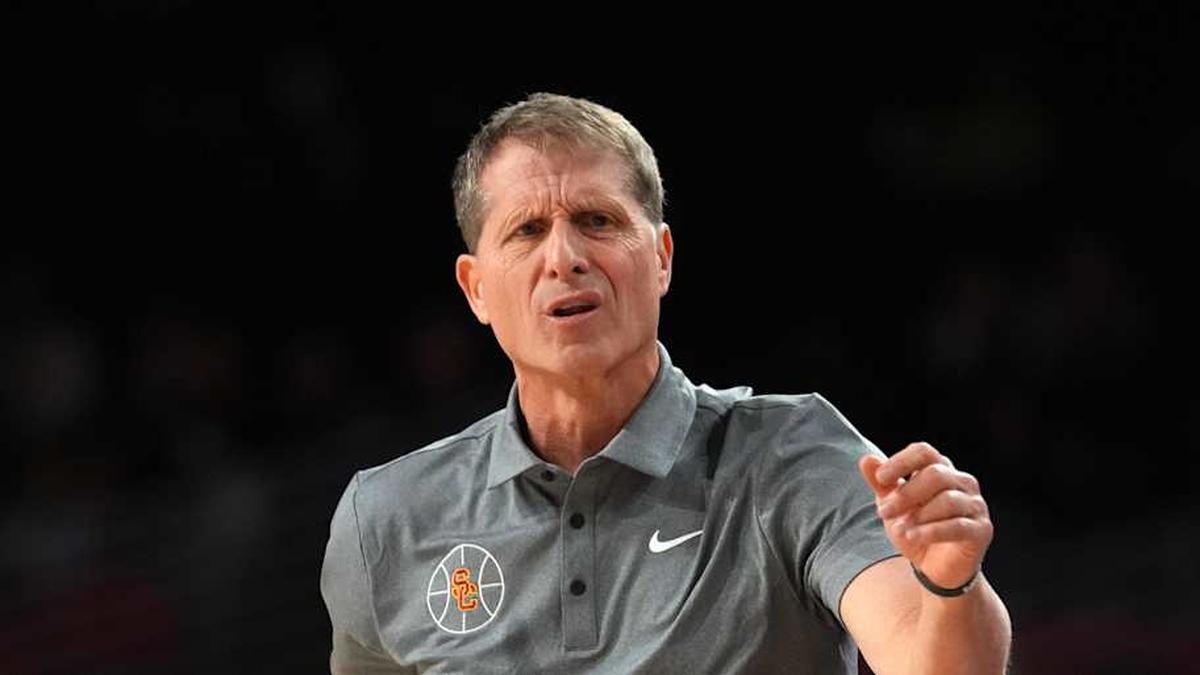  Feb 21, 2026; Los Angeles, California, USA; Southern California Trojans head coach Eric Musselman reacts against the Oregon Ducks in the second half at Galen Center. Mandatory Credit: Kirby Lee-Imagn Images | Kirby Lee-Imagn Images 