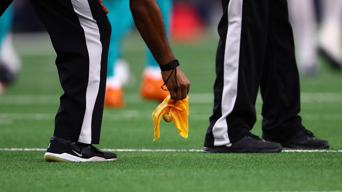 Alabama Fans Claim They Were 'Robbed' After No-Call On Pass Interference Play 