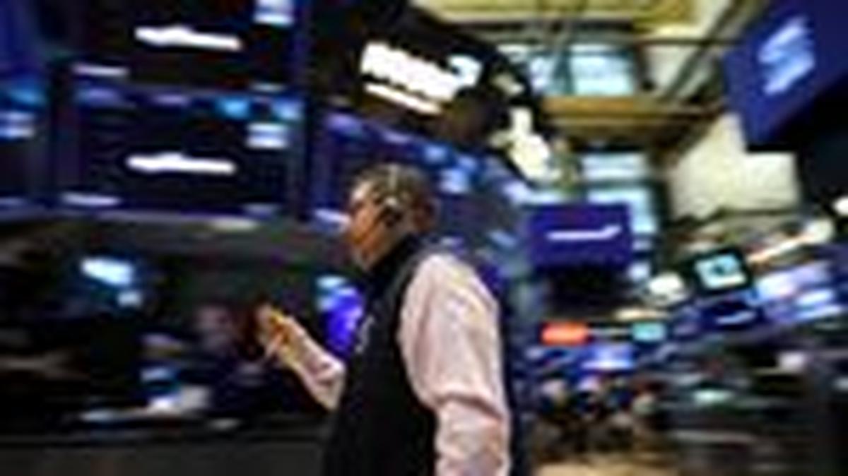 Traders work on the floor at the New York Stock Exchange (NYSE) in New York City, U.S., May 5, 2026.  REUTERS/Brendan McDermid
