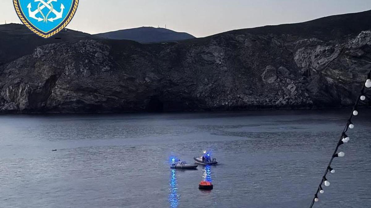 A Hellenic Coast Guard handout shows rescue operations underway after a cargo ship ran aground and sank off the island of Andros, Greece, May 6, 2026. Hellenic Coast Guard/Handout via REUTERS.