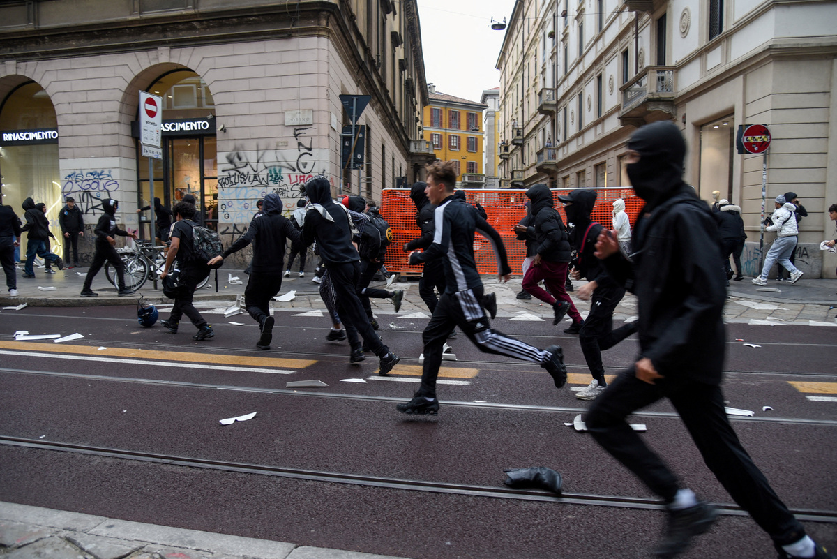 As France erupts, Europe's far right gains from fuel-price anger ahead ...