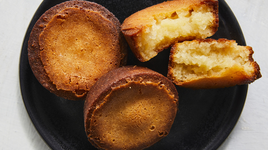 These Crunchy, Buttery Cakes Have Taken the Internet by Storm