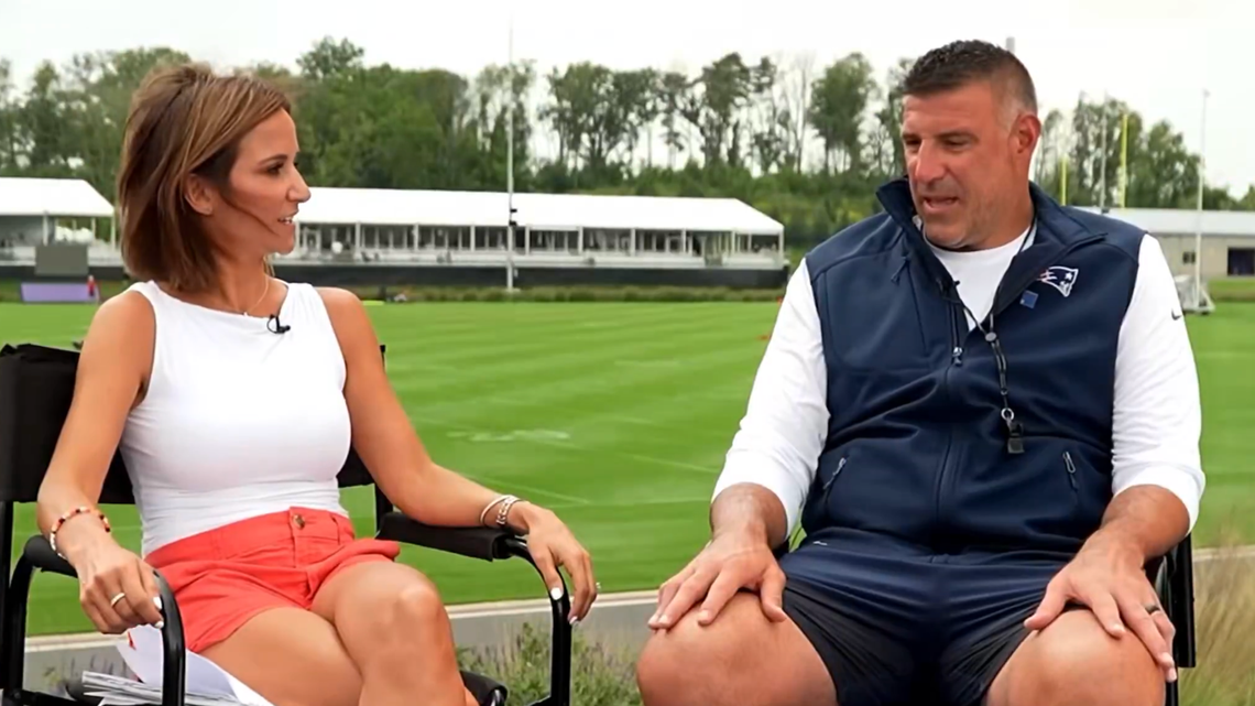 Mike Vrabel, Dianna Russini Reportedly Made Request During 2021 Outing 