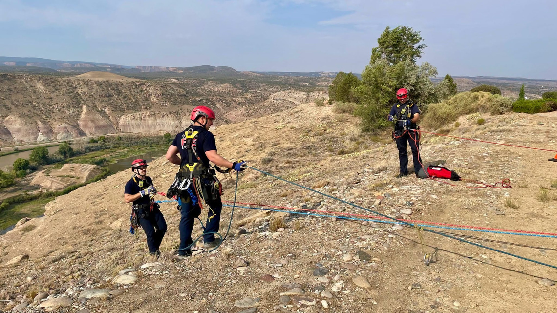 5 Colorado teenagers killed after car goes off cliff, authorities say 
