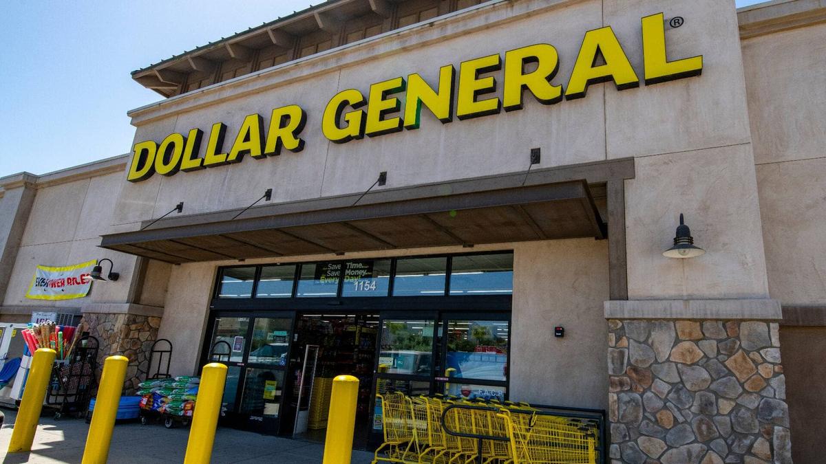  Dollar General has over 20,000 U.S. locations. Shutterstock