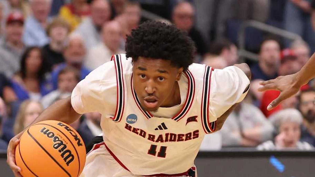  Mar 20, 2026; Tampa, FL, USA; Texas Tech Red Raiders guard Jaylen Petty (11) drives against Akron Zips forward Amani Lyles (0) in the first half during a first round game of the men's 2026 NCAA Tournament at Benchmark International Arena. Mandatory Credit: Matt Pendleton-Imagn Images | Matt Pendleton-Imagn Images 
