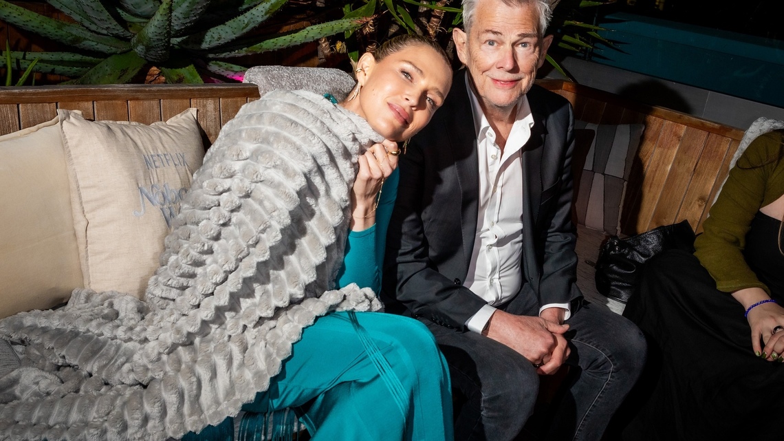Sara Foster Denies Claims Dad David Foster Is a Billionaire 