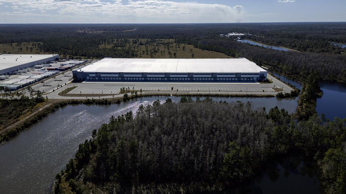 Bipartisan opposition blocked a dozen ICE warehouses. Can Orlando do the same? 