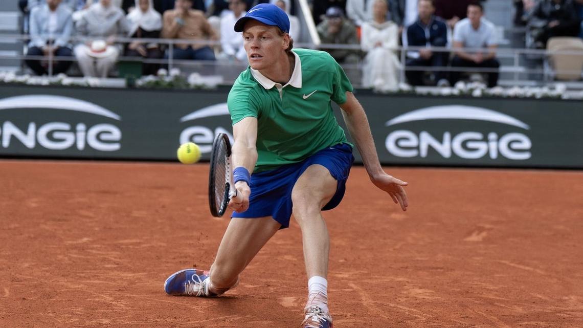 Jannik Sinner survives rain-delayed Rome semifinal 