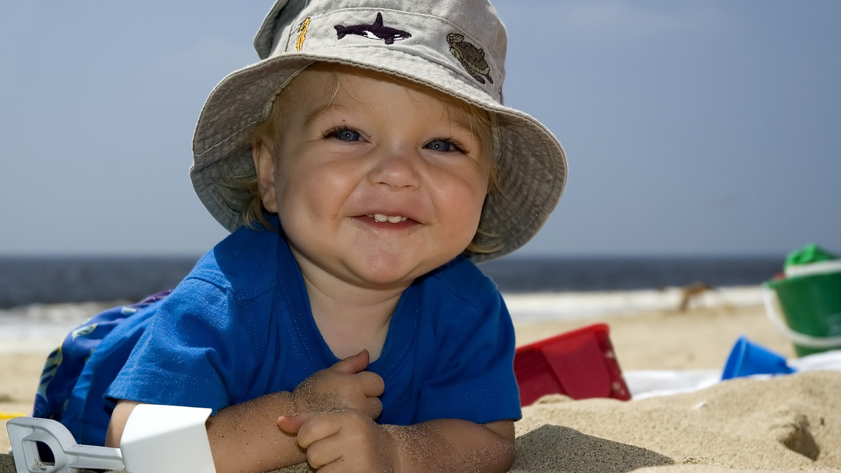 The best way to protect babies from sunburn is to keep them out of direct sunlight and in the shade as much as possible. (William Casey/Dreamstime/TNS)